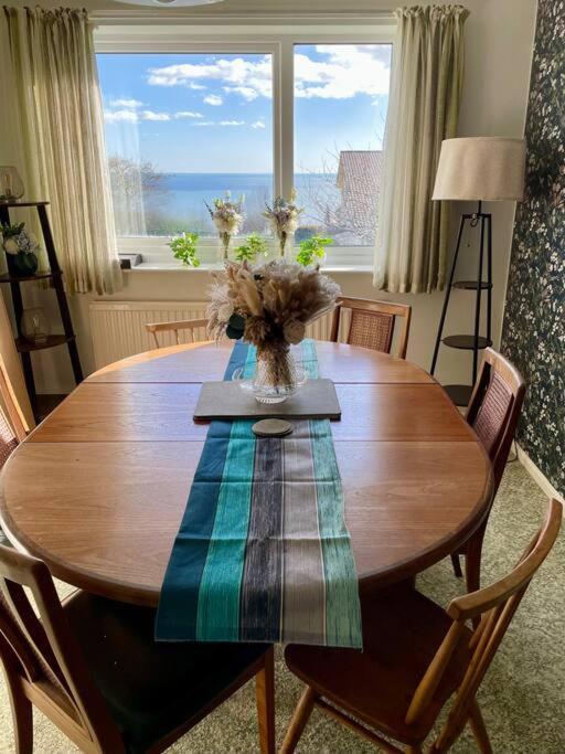 Stunning Charmouth Property With Bay Views! 外观 照片