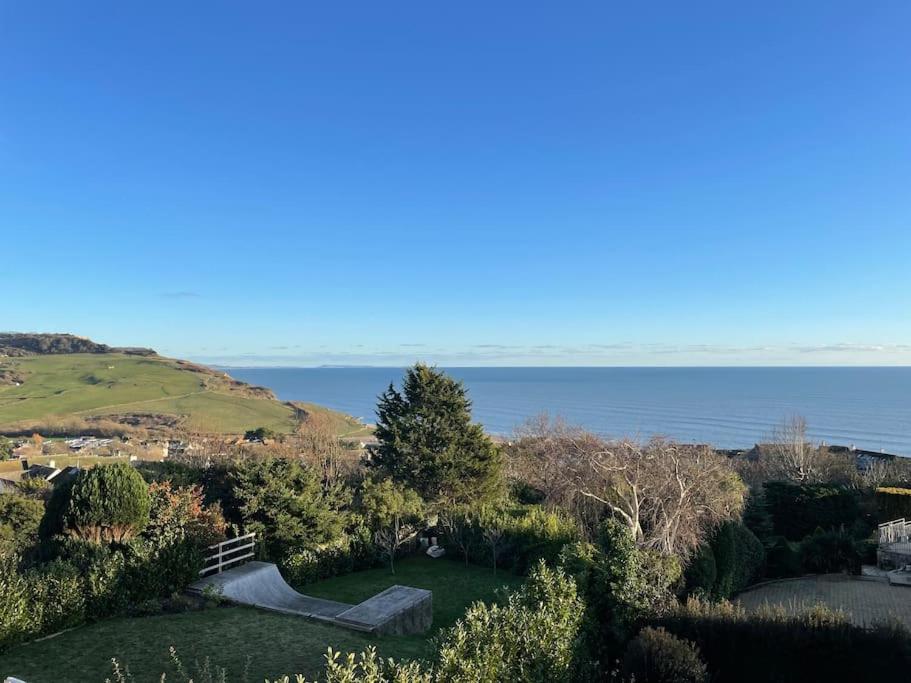 Stunning Charmouth Property With Bay Views! 外观 照片