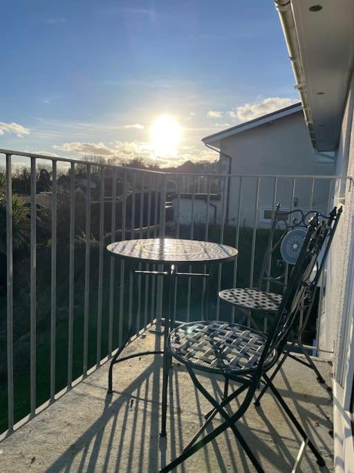 Stunning Charmouth Property With Bay Views! 外观 照片