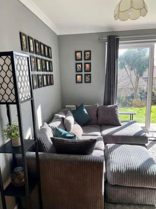 Stunning Charmouth Property With Bay Views! 外观 照片