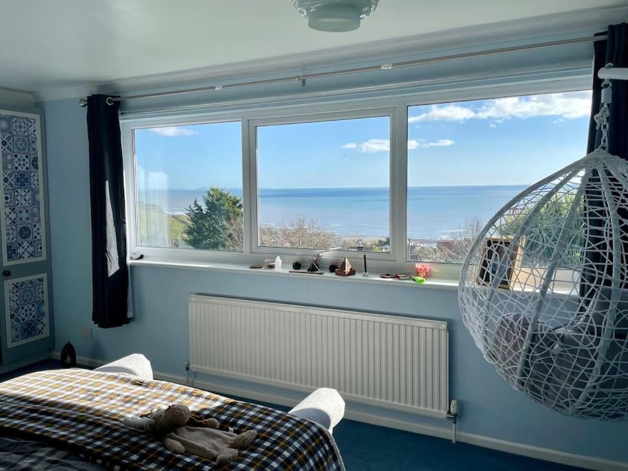 Stunning Charmouth Property With Bay Views! 外观 照片