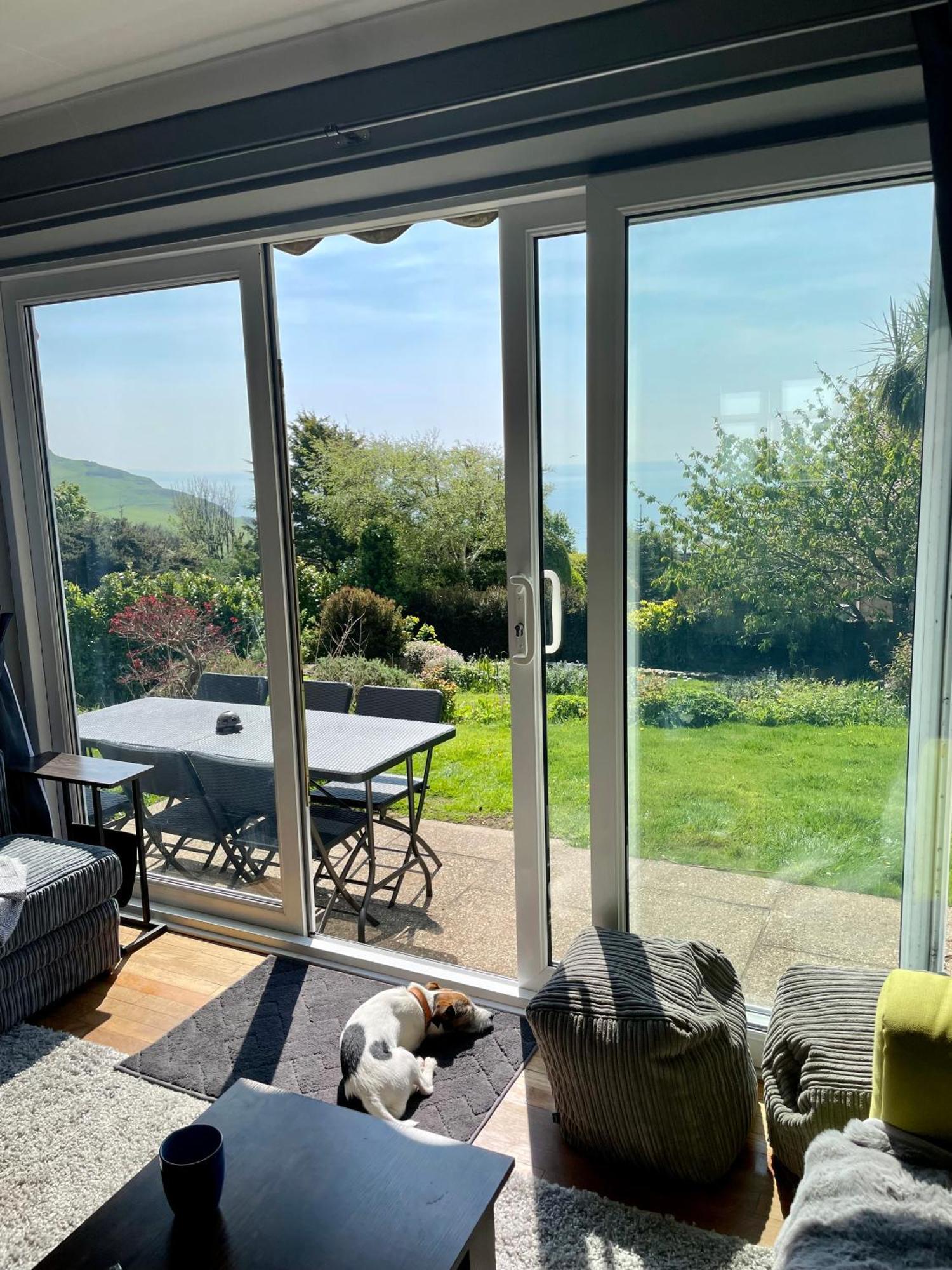 Stunning Charmouth Property With Bay Views! 外观 照片