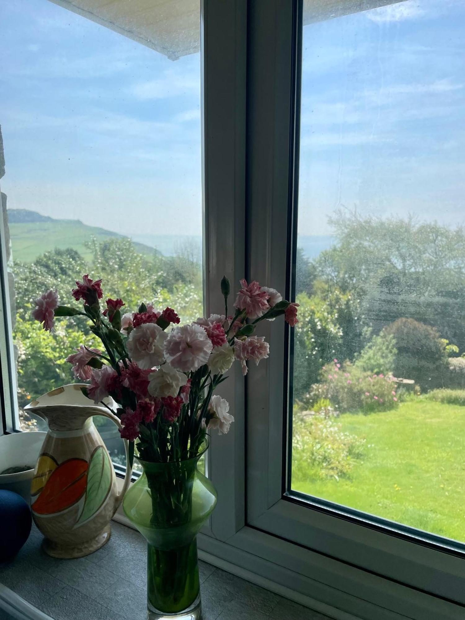 Stunning Charmouth Property With Bay Views! 外观 照片