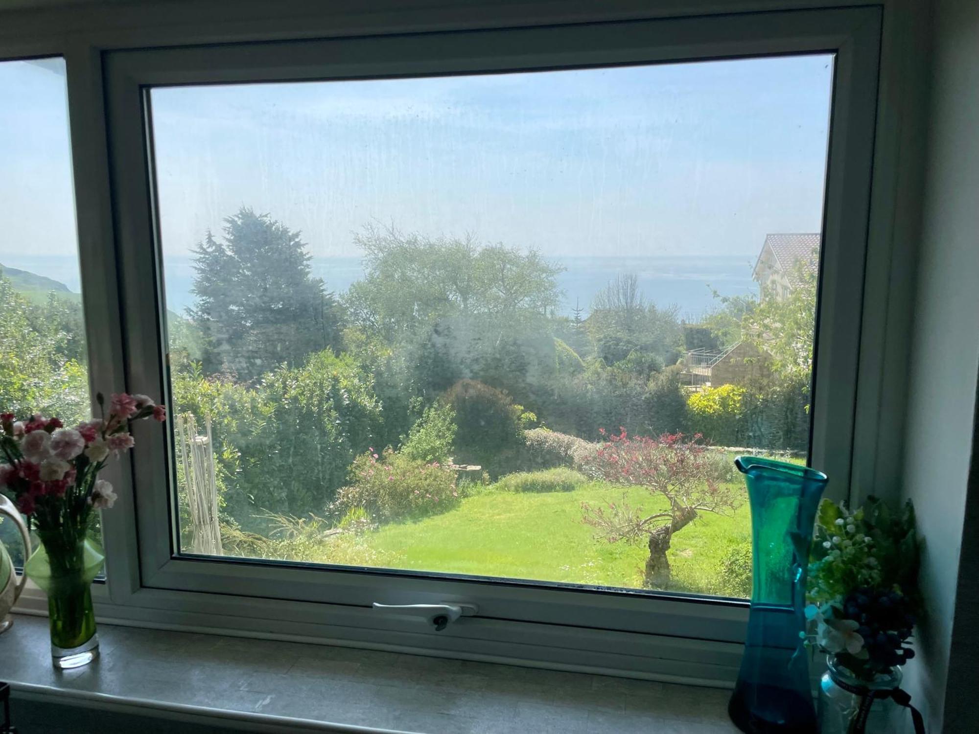 Stunning Charmouth Property With Bay Views! 外观 照片