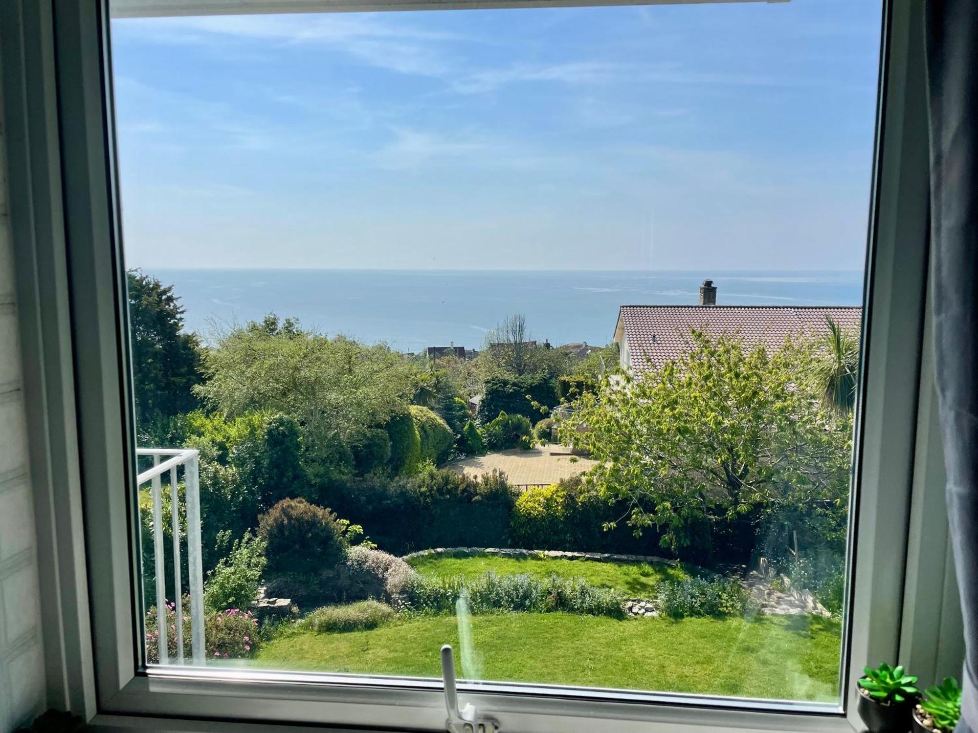 Stunning Charmouth Property With Bay Views! 外观 照片